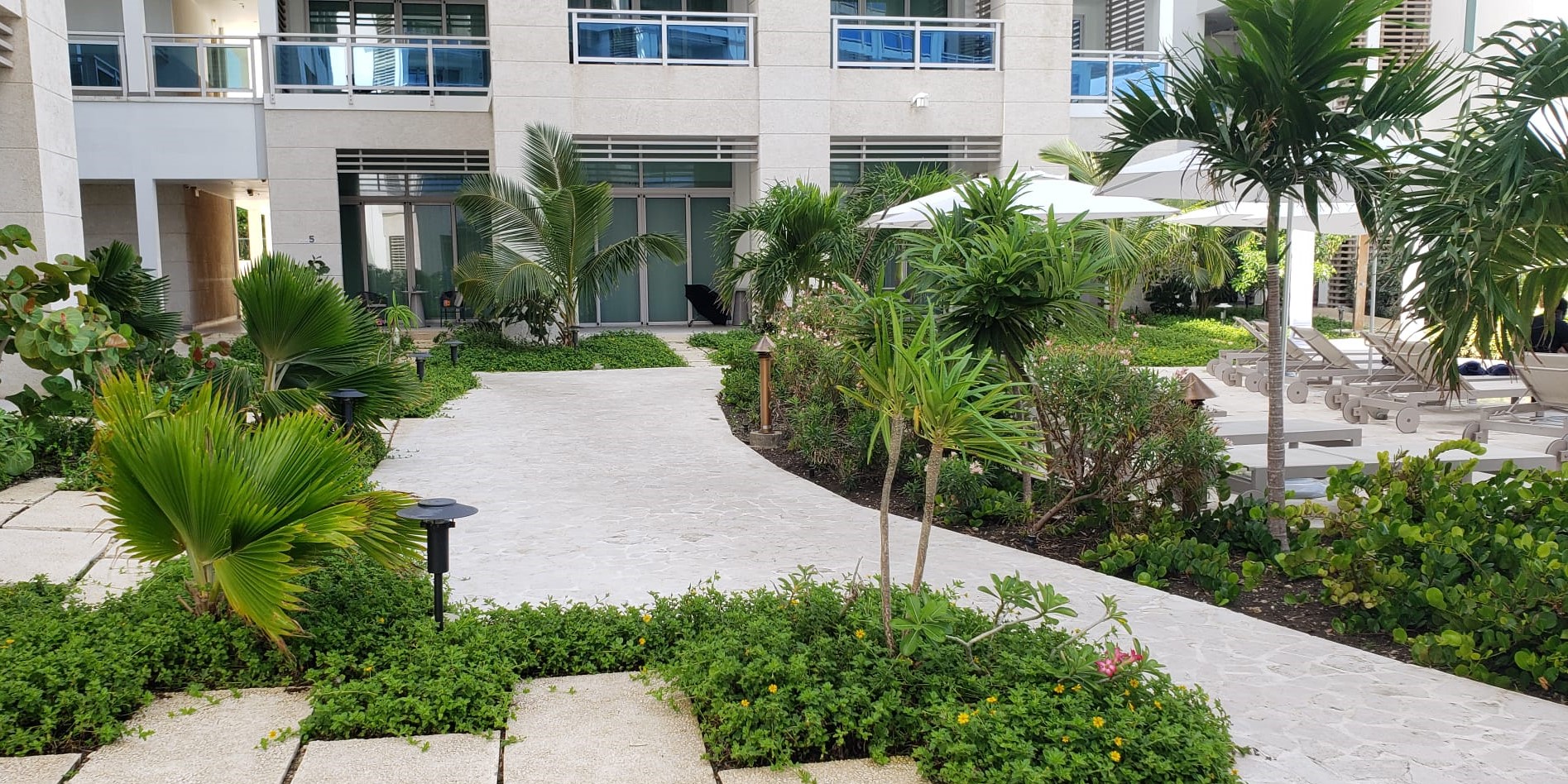 Wyndham%20Sam%20Lord%20Castle%204